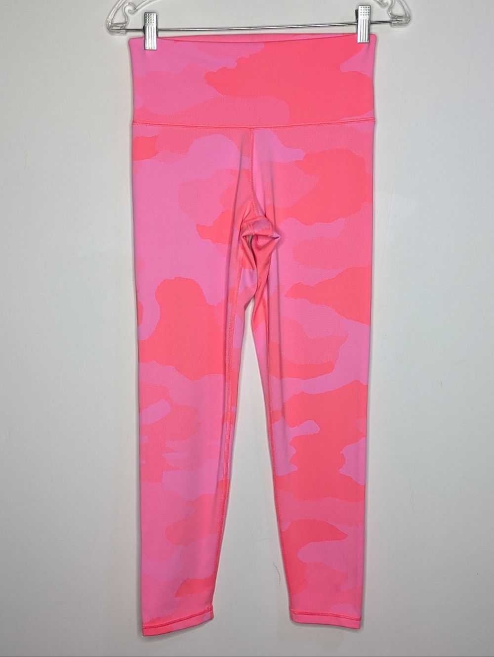 Aerie Pink Camo Athletic Exercise Workout Gym Leggings L